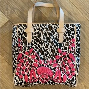 Beautiful Consuela Sheffield Tote Leopard